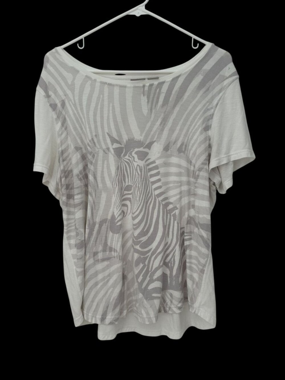 Chico's Zenergy Zebra Tee Shirt - Size 2 (Medium)